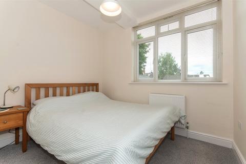 2 bedroom flat for sale, Junction Place, Junction Road, Dorking, Surrey, RH4