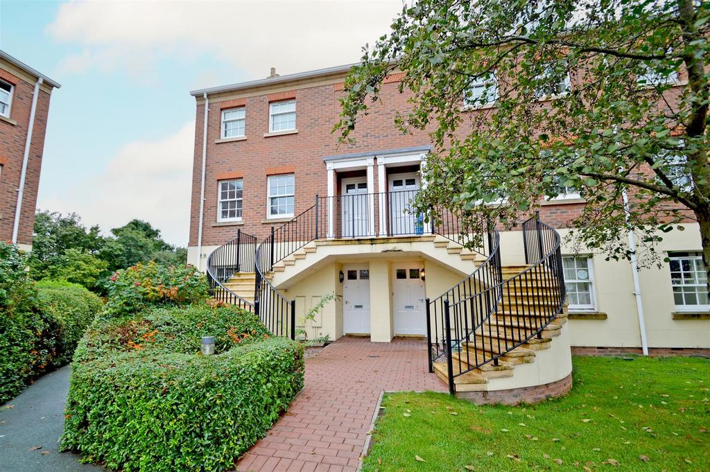 Cornmill Square, Shrewsbury 2 bed house for sale £190,000