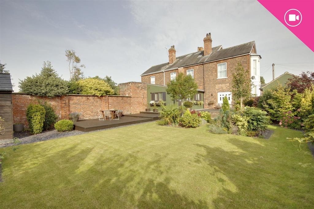 Skillings Lane, Brough 4 bed semidetached house for sale £495,000