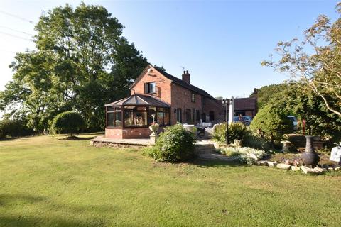 3 bedroom cottage for sale, West Lane, Girton, Newark