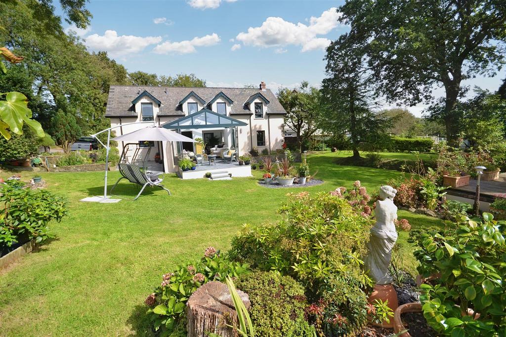 St Clears 4 bed cottage for sale £495,000