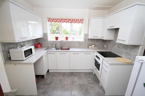 45 Averingcliffe Road, Bradford, BD10 9HE