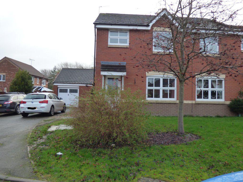 Mason Road, Ilkeston. DE7 9JP 3 bed semidetached house £875 pcm (£