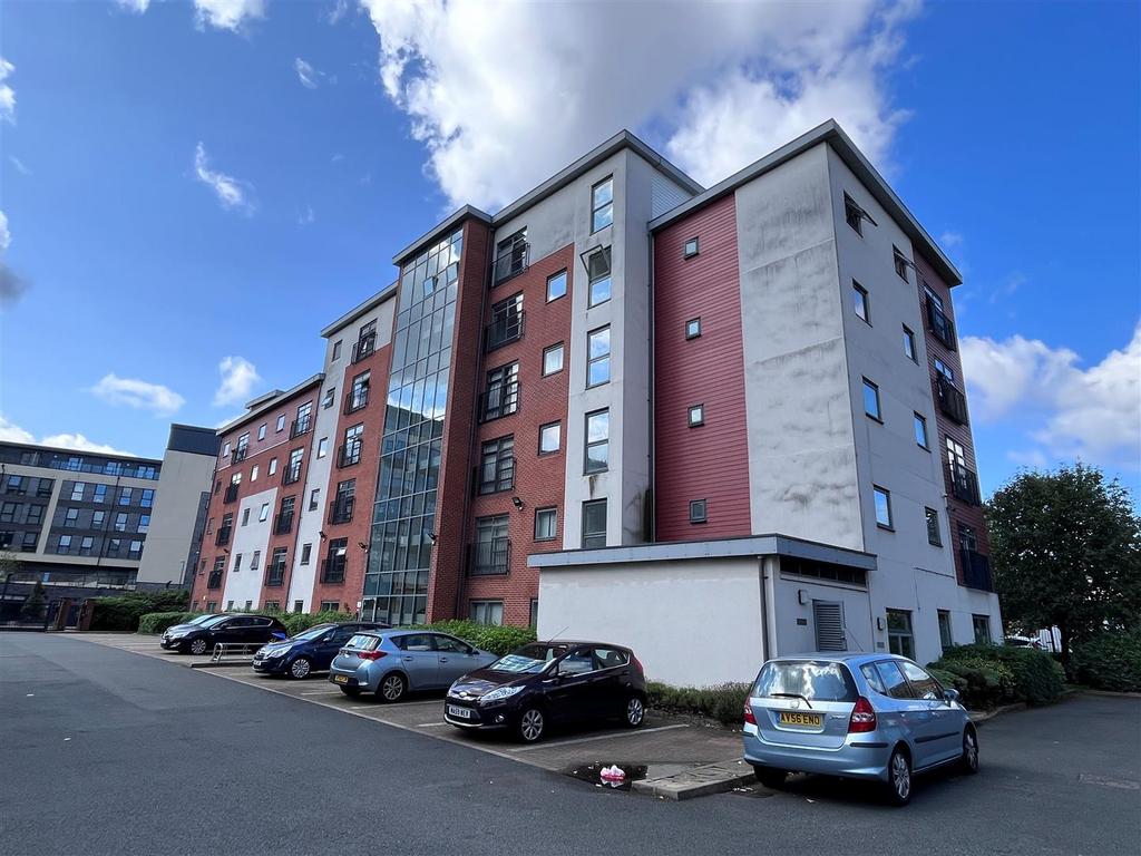 Renolds House, Everard Street, Salford 2 bed apartment £115,000