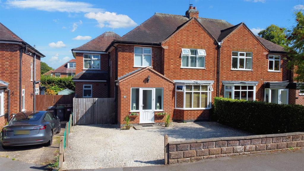 Hillside Crescent, Beeston 4 bed semidetached house for sale £410,000