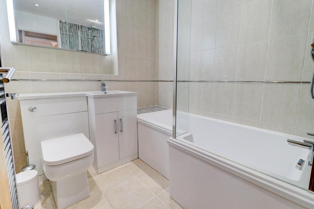 Main Bathroom