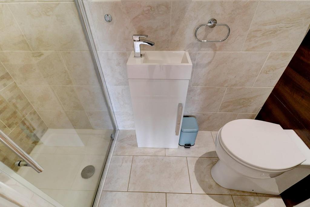Ensuite Shower Room (Bedroom 4/Office)