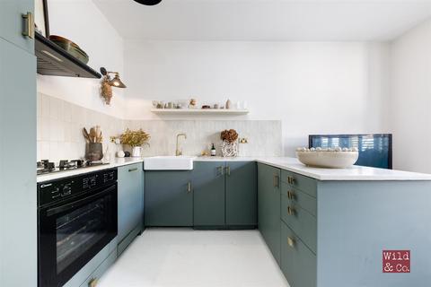 Flat 2, 66 Reighton Road, London, E5 8SG