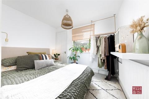 Flat 2, 66 Reighton Road, London, E5 8SG