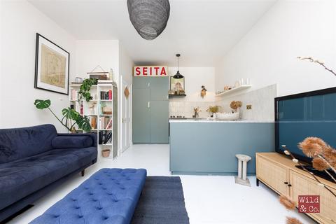 Flat 2, 66 Reighton Road, London, E5 8SG