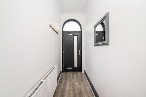 4 bedroom end of terrace house for sale - Broomer Street, Ravensthorpe, Dewsbury