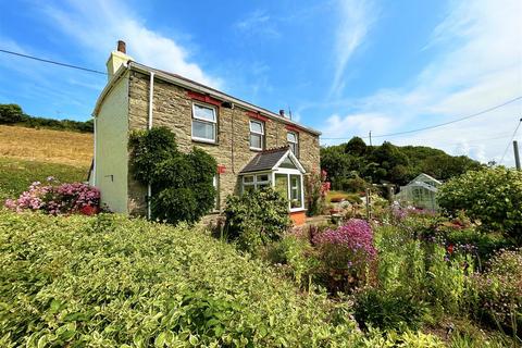 4 bedroom farm house for sale - Penwartha, Perranporth