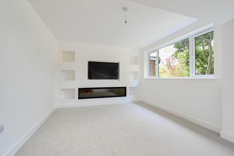1 Downsview, Small Dole, Henfield, BN5 9YB