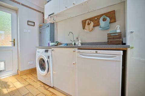 8 De Beche Close, Papworth Everard, Cambridge, CB23 3UP