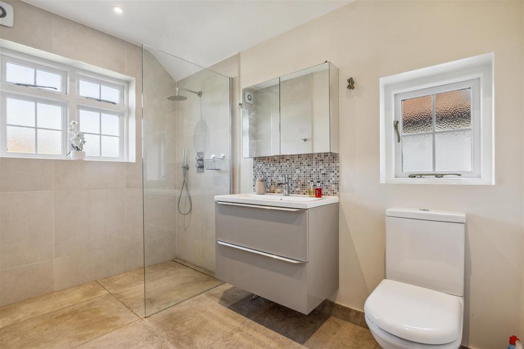 FOR SALE Devonshire Gdns, W4