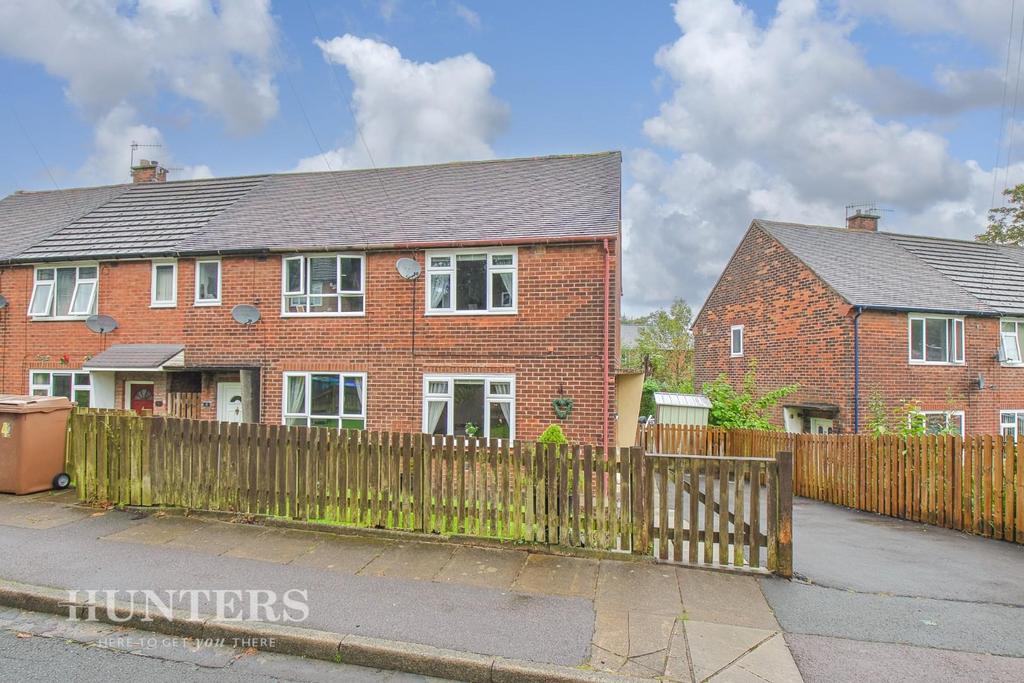 Laneside Close, Littleborough, OL15 9HR 2 bed end of terrace house for