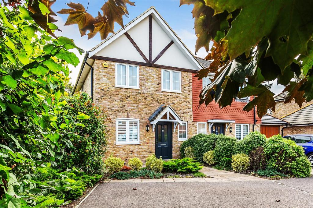 House. Partnership Farnham