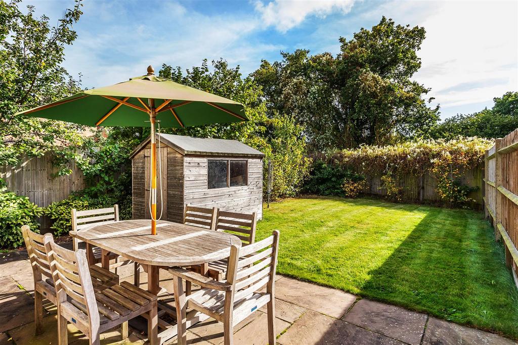 House. Partnership Farnham