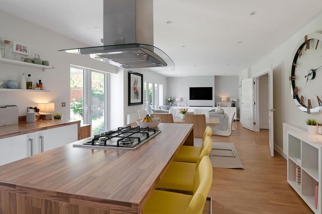 Kitchen/Diner/Family Space