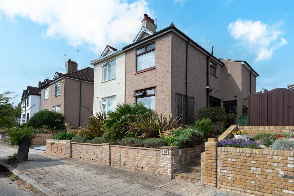Sandringham Road, Bromley 3 bed semidetached house for sale £475,000