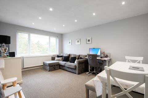 24 Lydd Close, Sidcup, DA14 6RH