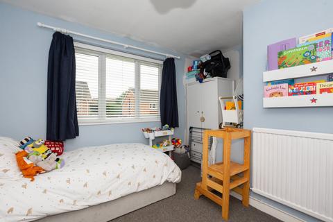 24 Lydd Close, Sidcup, DA14 6RH