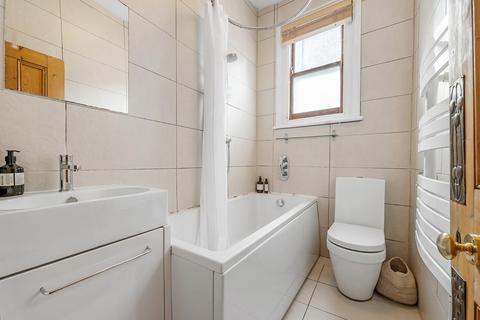 19 Dumbarton Road, London, SW2 5LX