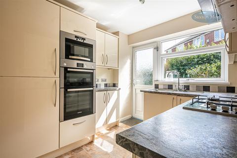 33a Carr Road, Deepcar, Sheffield, S36 2PQ