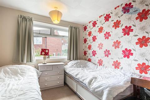 33a Carr Road, Deepcar, Sheffield, S36 2PQ