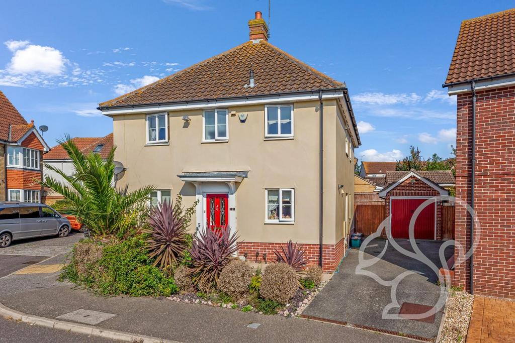 Gravel Hill Way, Harwich 3 bed detached house for sale - £300,000