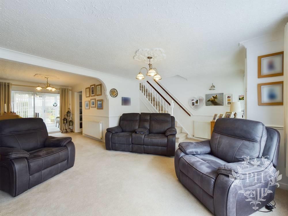 Skippers Lane, Middlesbrough 3 bed semidetached house for sale £179,950