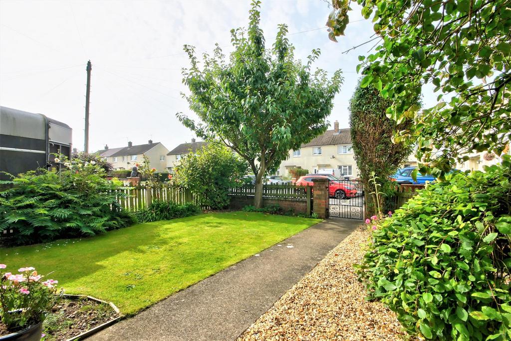Front garden.jpg