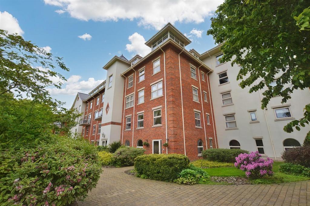 Cremers Drift, Sheringham 3 bed apartment for sale £425,000
