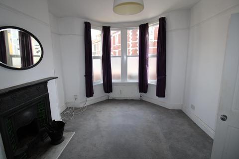 39 All Hallows Road, Bristol, BS5 0HL