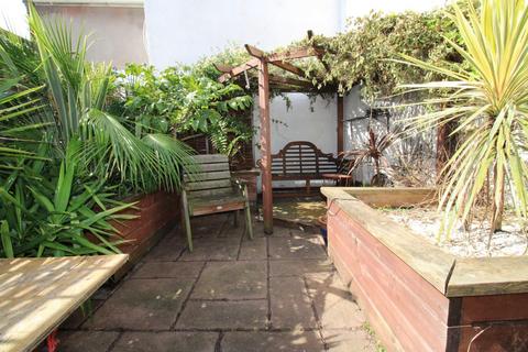 39 All Hallows Road, Bristol, BS5 0HL