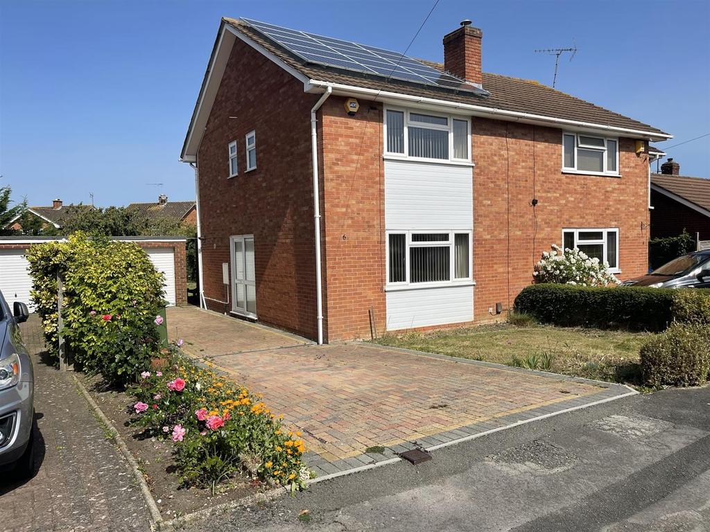 Old Reddings Close, The Reddings, Cheltenham 3 bed semidetached house
