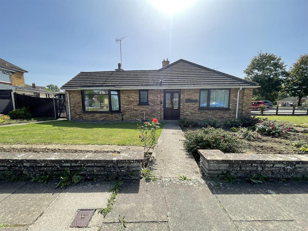 Bisley Road, Cheltenham 2 bed semidetached bungalow £299,950