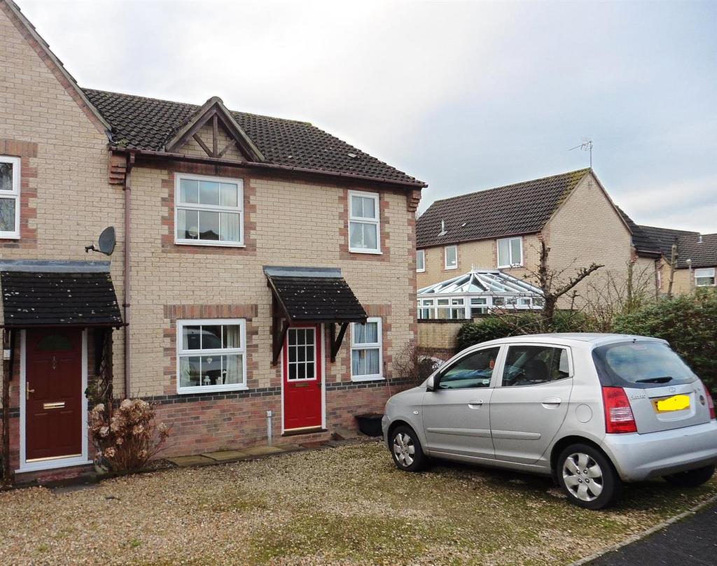 Rowe Mead, Chippenham 1 bed terraced house £850 pcm (£196 pw)