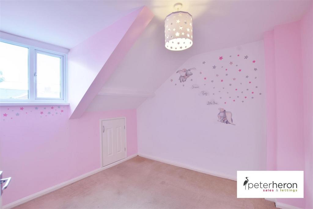 Bedroom 2 (rear)