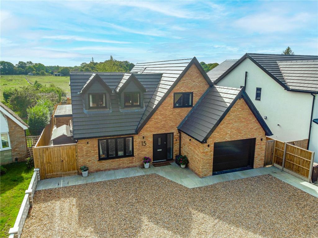 Long Buftlers, Harpenden, Hertfordshire 5 bed detached house for sale