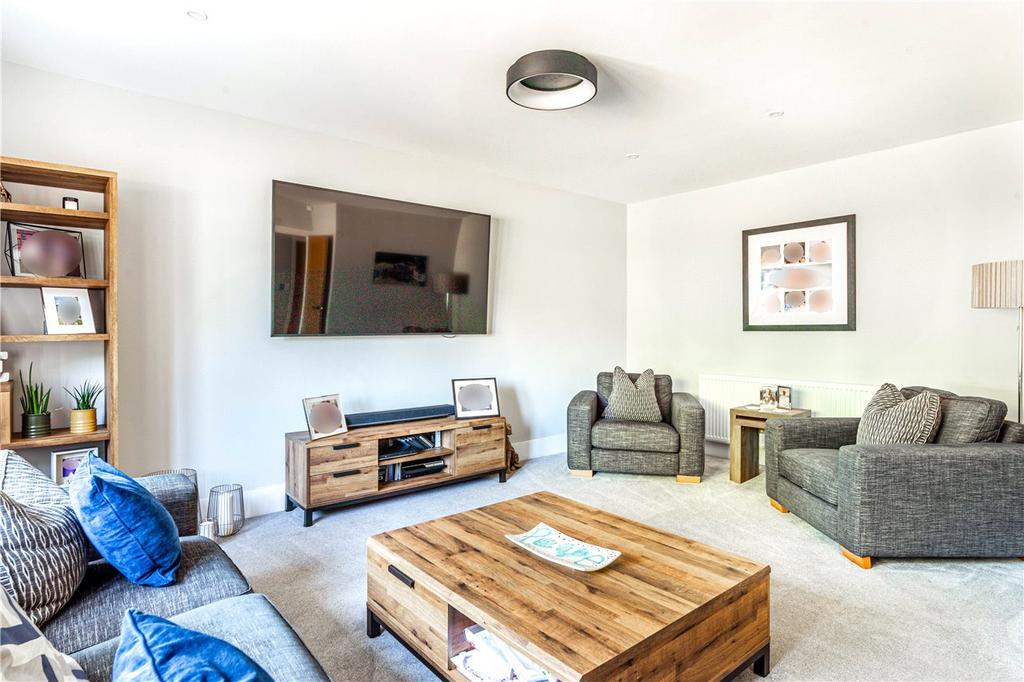 Long Buftlers, Harpenden, Hertfordshire 5 bed detached house for sale