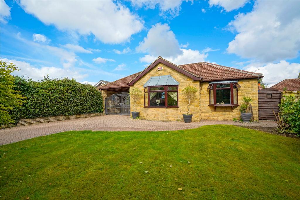 Moat Lane, Wickersley, Rotherham, South Yorkshire, S66 4 bed detached