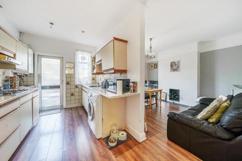 3 bedroom terraced house for sale - Athlone Road, Brixton