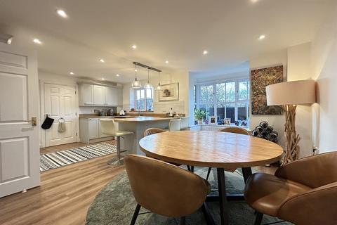 5 bedroom detached house to rent, North Waltham, Nr Basingstoke, Hampshire