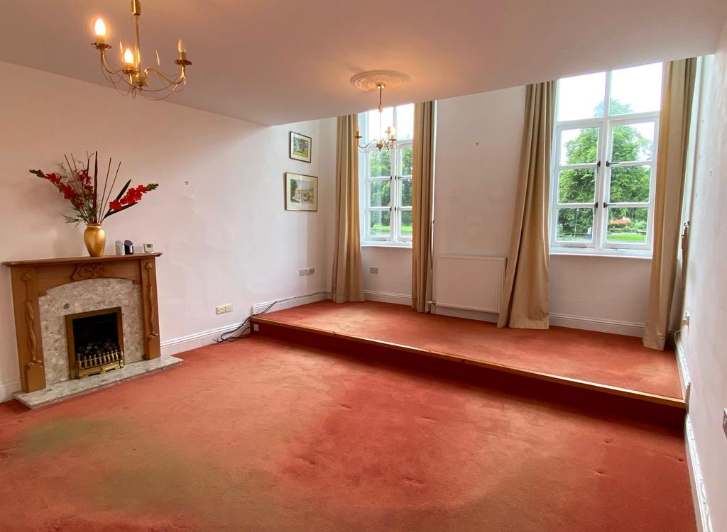 Aynam Court, Aynam Road, Kendal 2 bed flat for sale £180,000