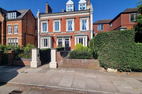 64 Billing Road, Northampton, NN1 5DE