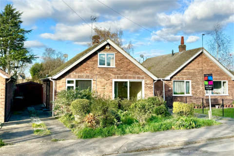 2 bedroom bungalow for sale - Allendale Avenue, Attenborough, NG9 6AN