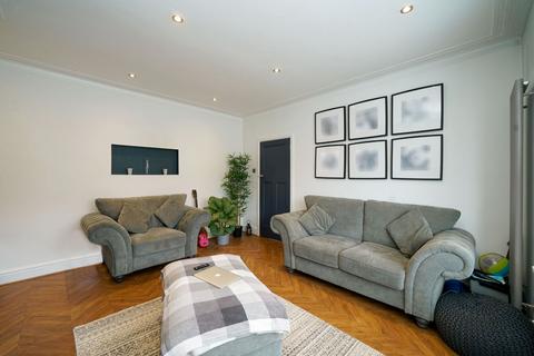 3 bedroom semi-detached house for sale - Sharples Avenue, Bolton, BL1