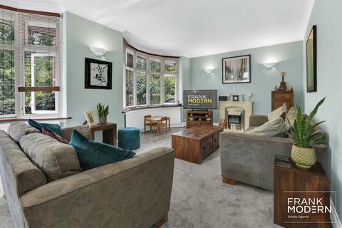 8 Foxcovert Road, Werrington, Peterborough, PE4 6RF