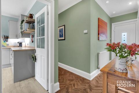 8 Foxcovert Road, Werrington, Peterborough, PE4 6RF